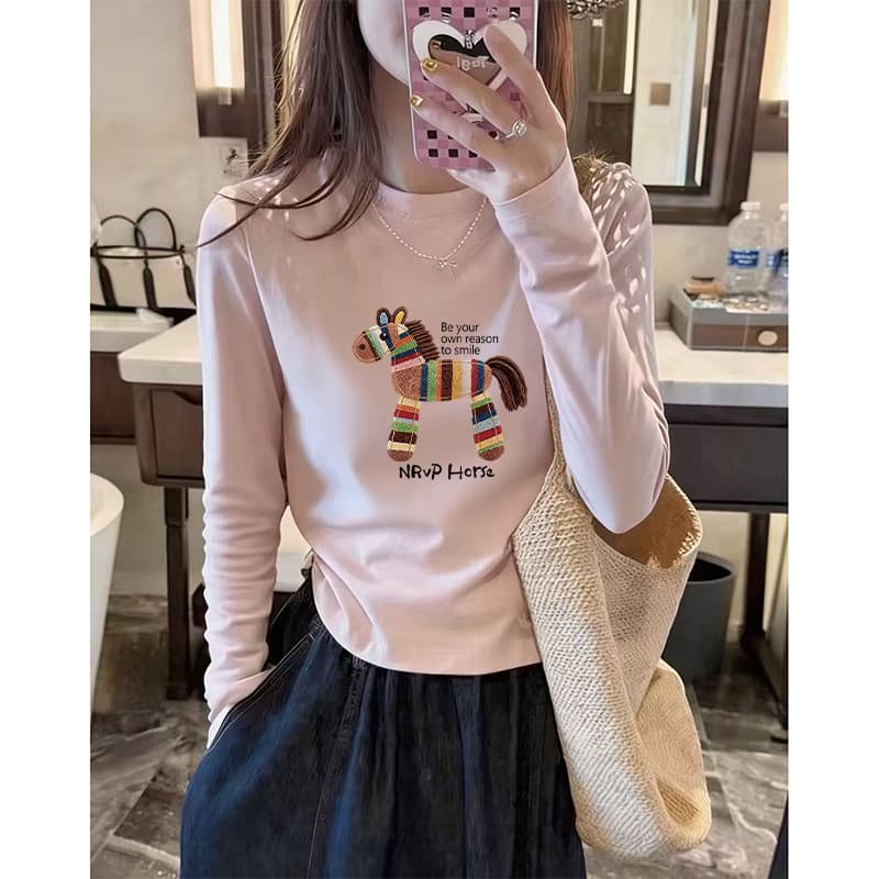American Retro Pink Round Neck Regular Shoulder Long Sleeve T-Shirt for Women, Early Spring New Style, Unique and Elegant Age-Defying Top