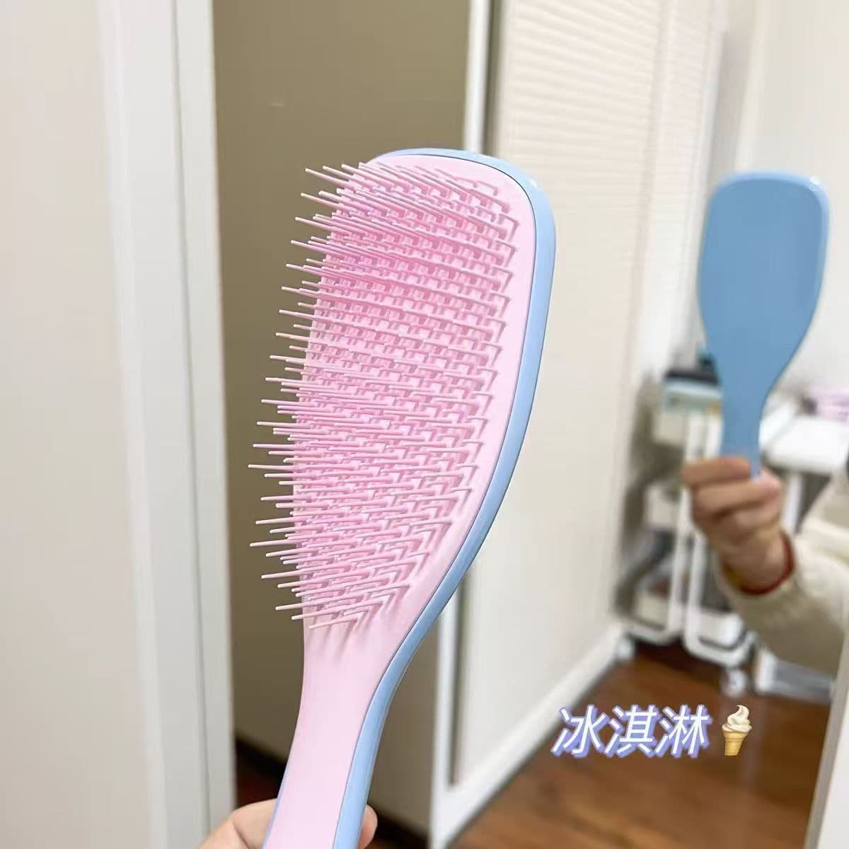Long Handle Royal Hair Brush - Anti-Tangle Detangling Cushion Brush for Women, Volumizing Tool