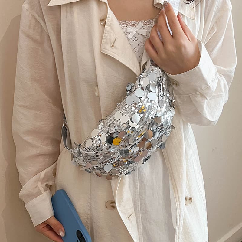 Sequin Crescent-Shaped Personalized Women's Bag 2026 New Fashion Summer Stylish Large-Capacity Chain Shoulder Underarm Small Square Bag