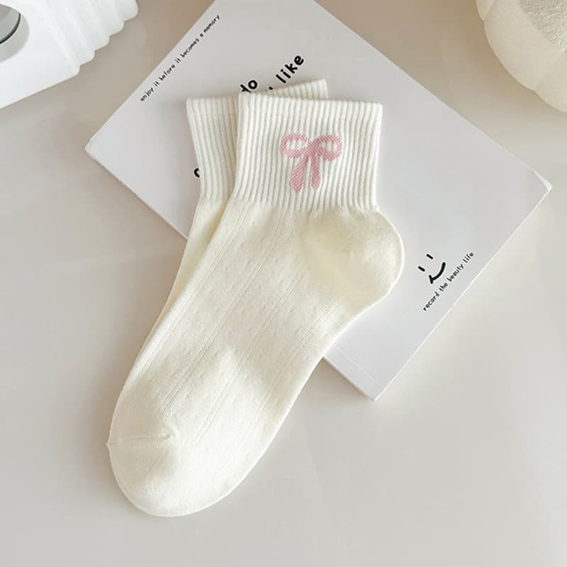Women's Autumn/Winter Short Socks, Cute Japanese Style Versatile Pink Floral Polka Dot Bow White Ankle Socks
