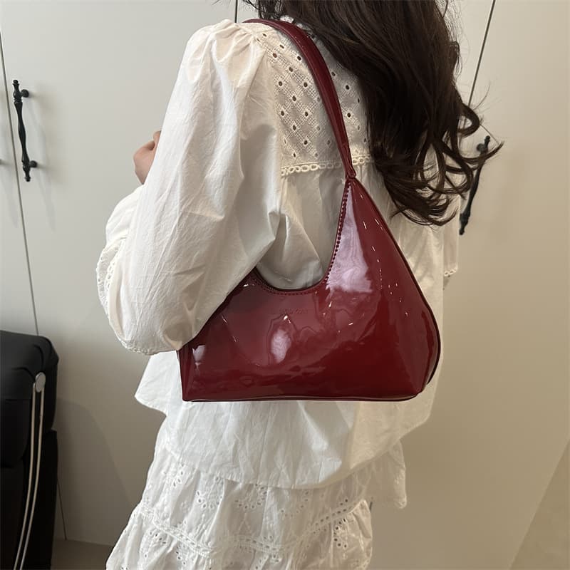 Chic Casual Shiny 2025 Trendy Early Spring Patent Leather Fashion Light Luxury Shoulder Handbag Underarm Bag for Women