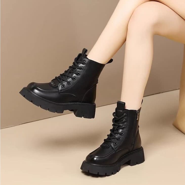 2025 Autumn/Winter New Style Thick-Soled Height-Increasing Fleece-Lined Warm Martin Boots for Women, Retro Style, Snow Boots for Middle-Aged and Elderly Mothers