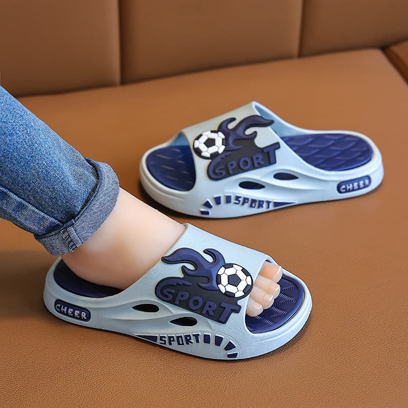 Children's sandals, new style, perfect for parents and children, summer, cartoon design, soft sole, non-slip, suitable for home, bathing, bathroom, and outdoor use, with a "walking on poop" feel.