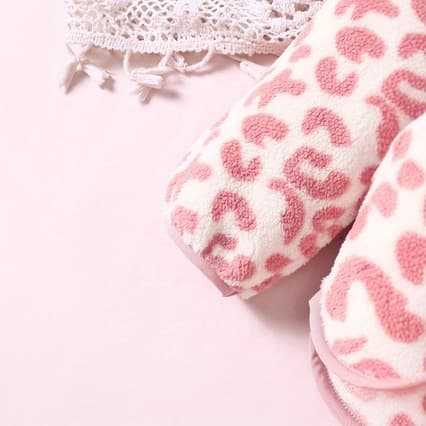Girls' Autumn and Winter Sweet and Cute Pink Leopard Print Plush Zipper Pocket Decorated Cardigan Casual Jacket