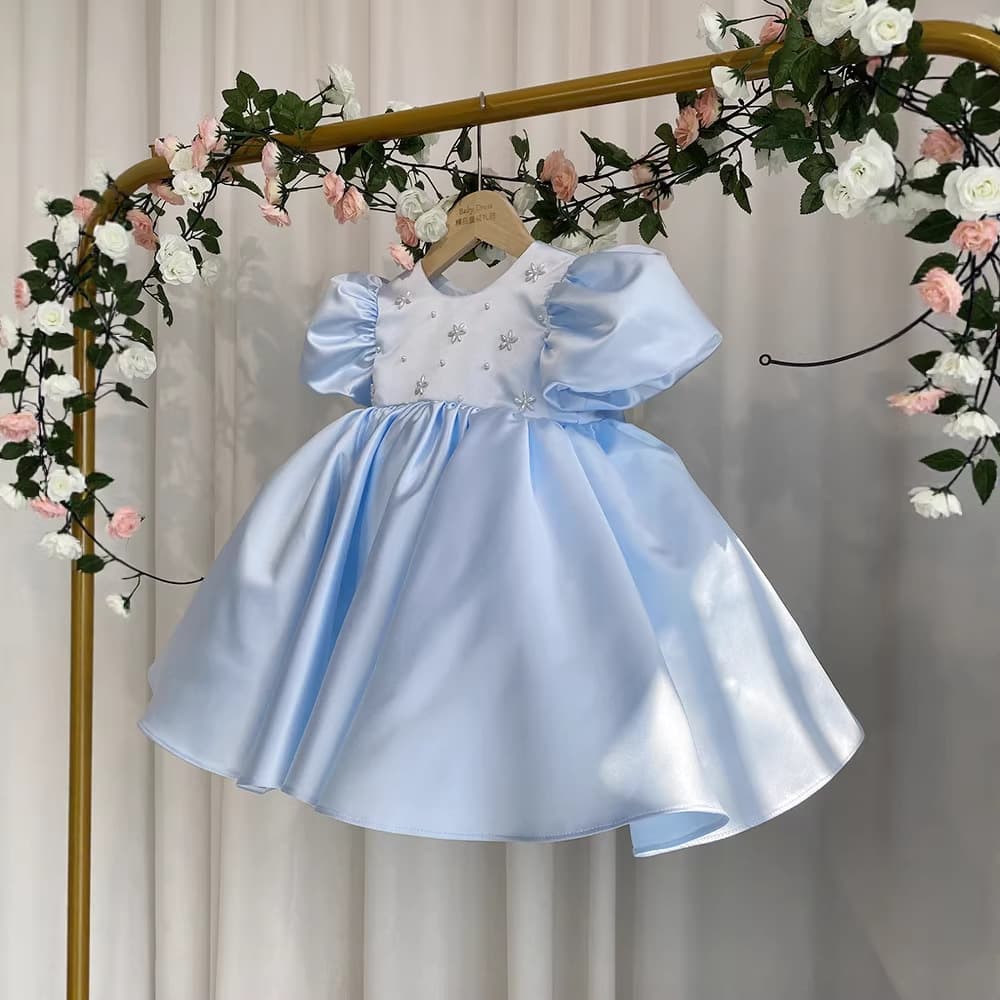 New high-end and stylish satin butterfly tie birthday dress for first birthday children, cute princess dress with puffy skirt.