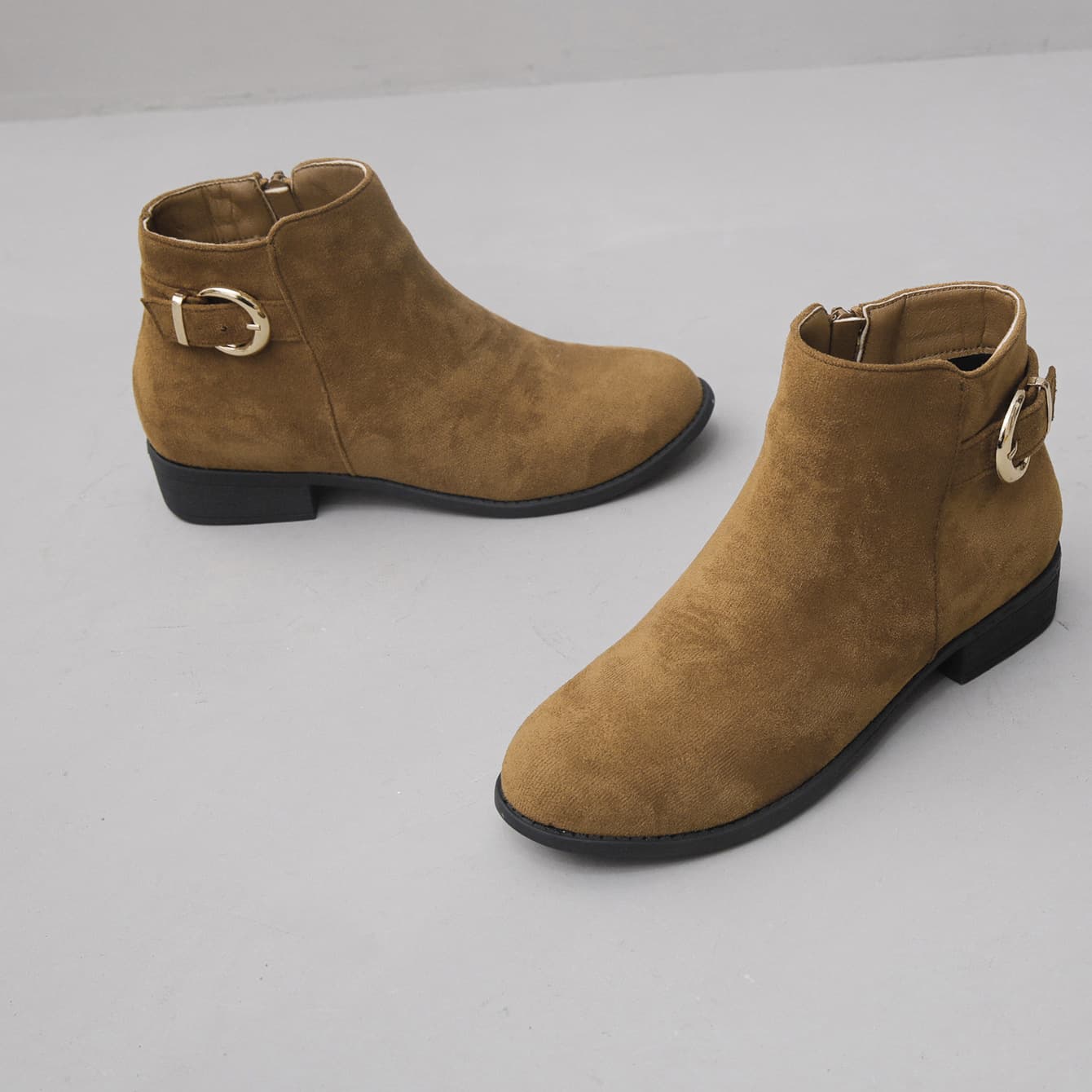 Women's Side Buckle Zipper Short Boots Chunky Heel Flat Round Toe Single Layer Side Zipper Strap Fashion Boots