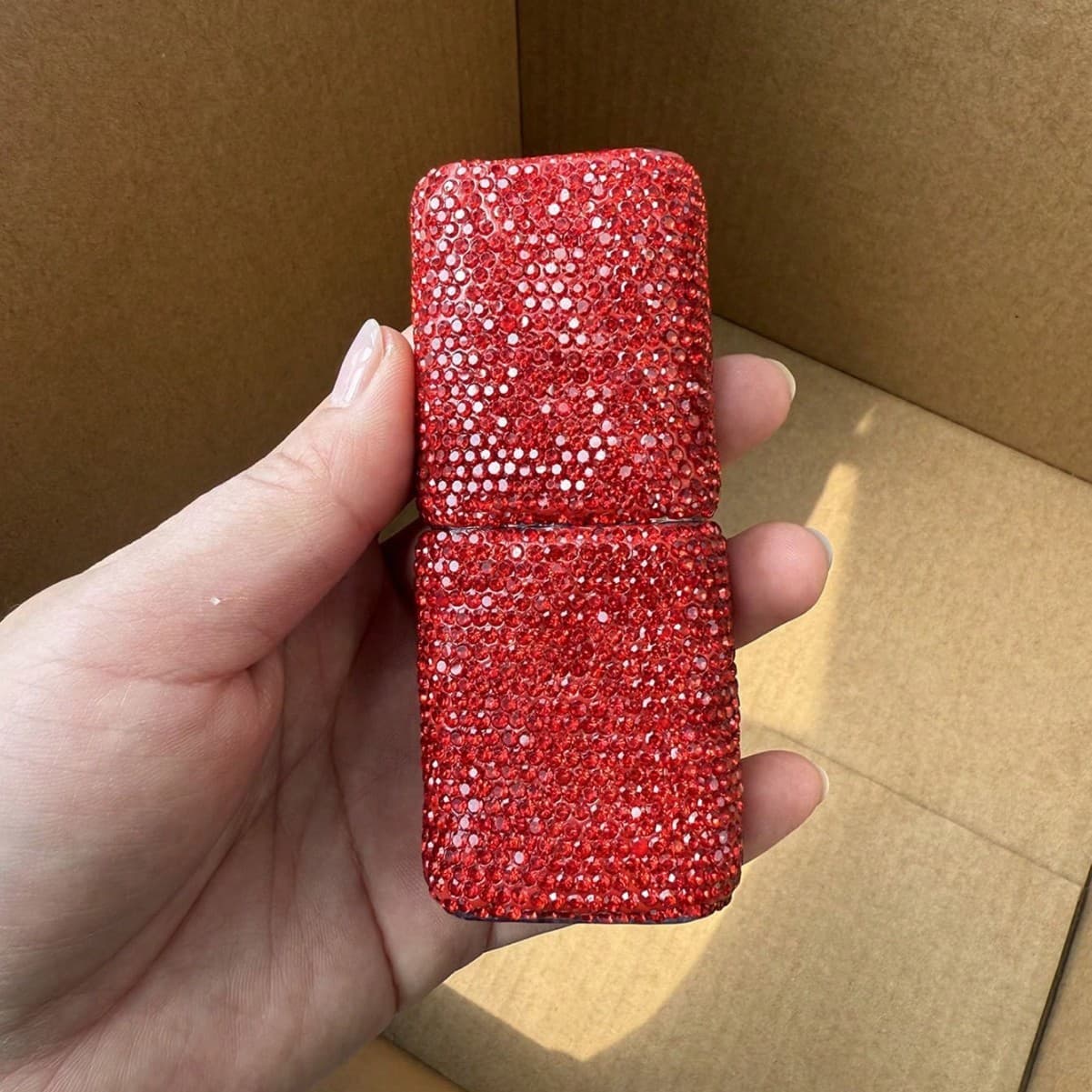 Light Luxury Fashion Diamond-Encrusted Cigarette Case Moisture-Proof Portable Y2K Cigarette Storage Box Original Cross-Border Factory