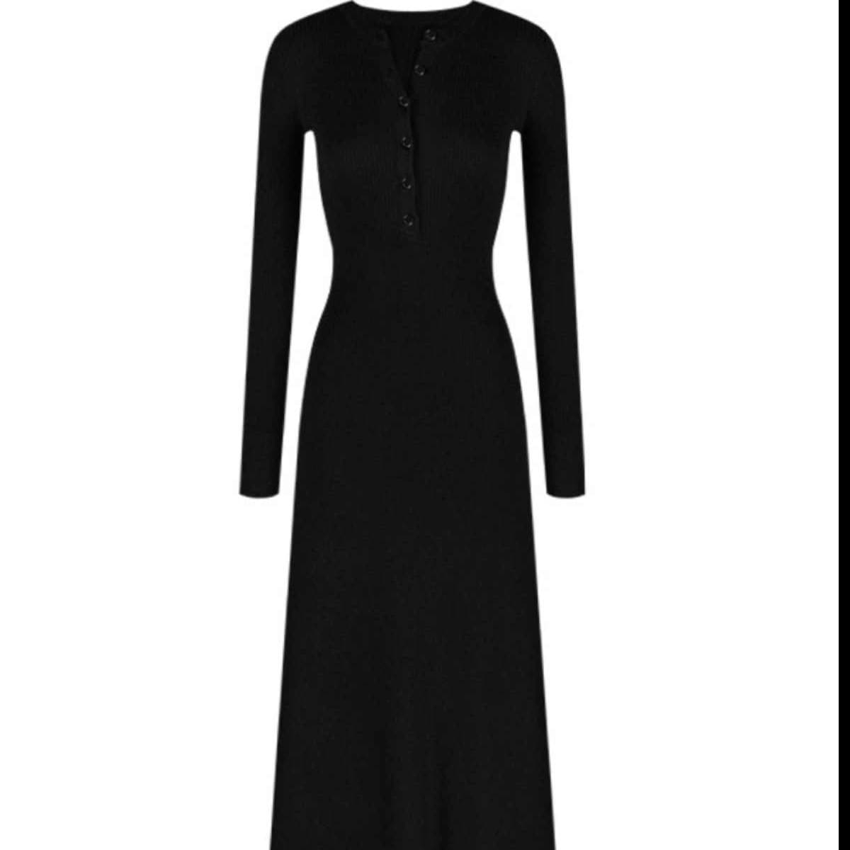 Black Long-Sleeved Dress for Women in Autumn and Winter, Bottoming with Hip-Hugging Skirt, Waist Slimming and Elegant Long Skirt
