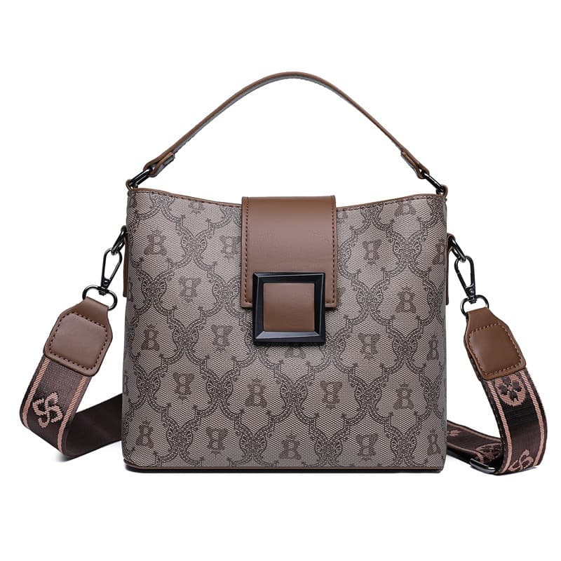 Sensual Printed Bag for Women 2025 New Large Capacity Retro Letter Bag Shoulder Portable Bucket Bag Wholesale