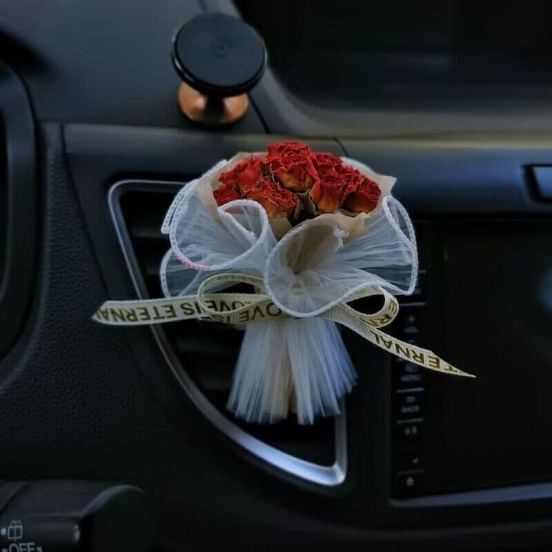 Mini Exquisite Bouquet with Dried Roses, Baby's Breath, and Preserved Flowers, Car Decor Gift