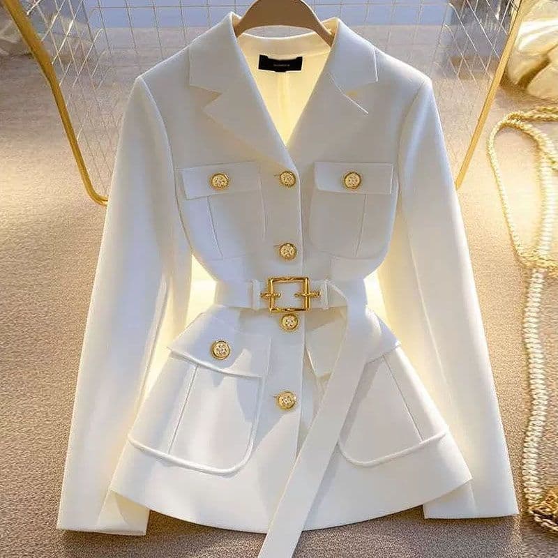 Early Autumn New Style Small Fragrant Apricot Jacket for Women, Unique and Super Good-Looking, High-End Waist-Cinching Short Top for Ladies