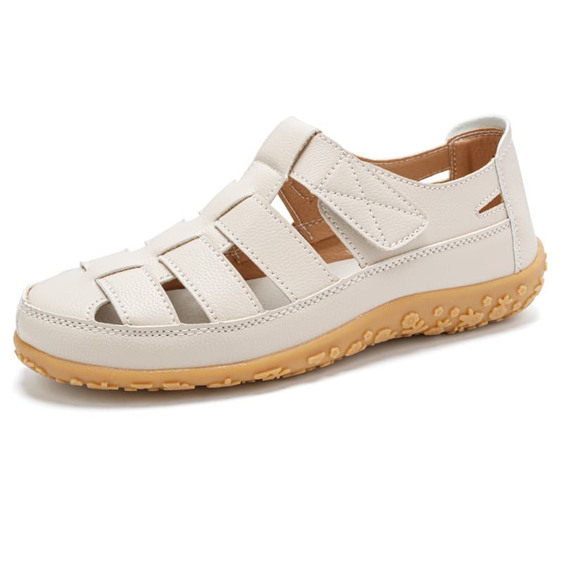 New Summer Clog Shoes Women Ultra-Light Flat Casual Mother Shoes Large Size Beach Nurse