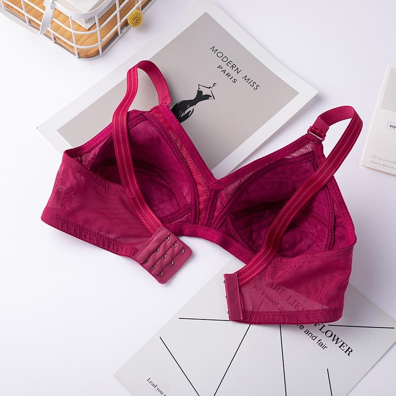 Thin, breathable, wire-free lace bra for middle-aged and elderly women, plus size maternity underwear, cross-border factory wholesale.