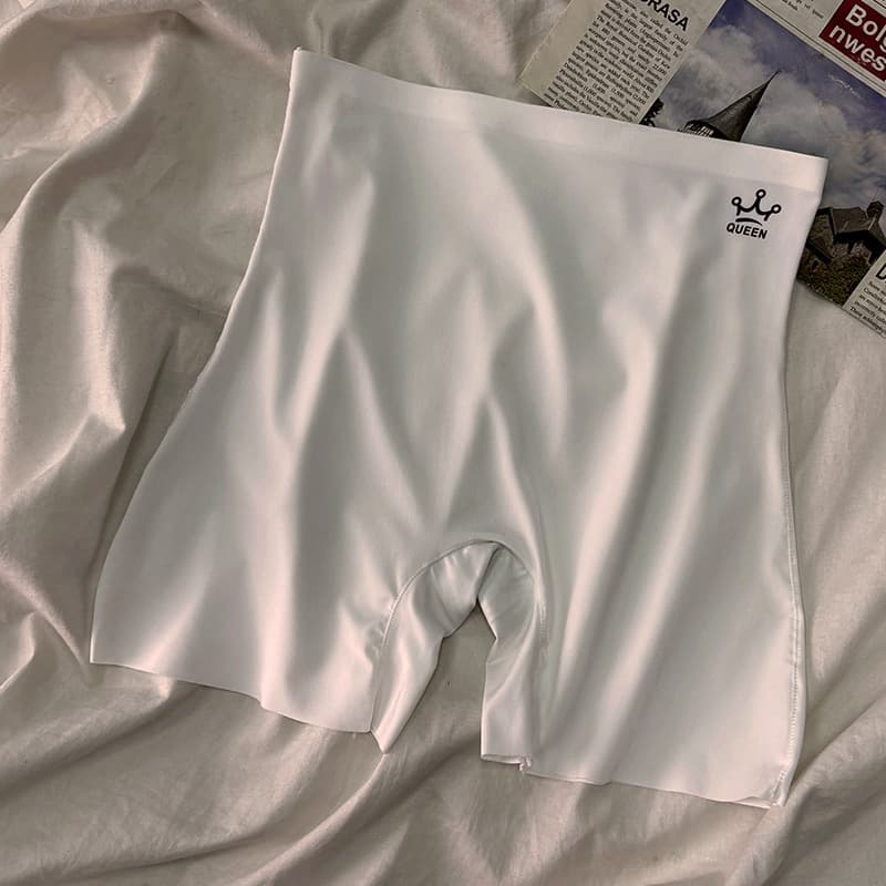 One-piece seamless ice silk boxer briefs, women's pure cotton crotch anti-exposure leggings, high-waisted women's four-corner briefs for summer.