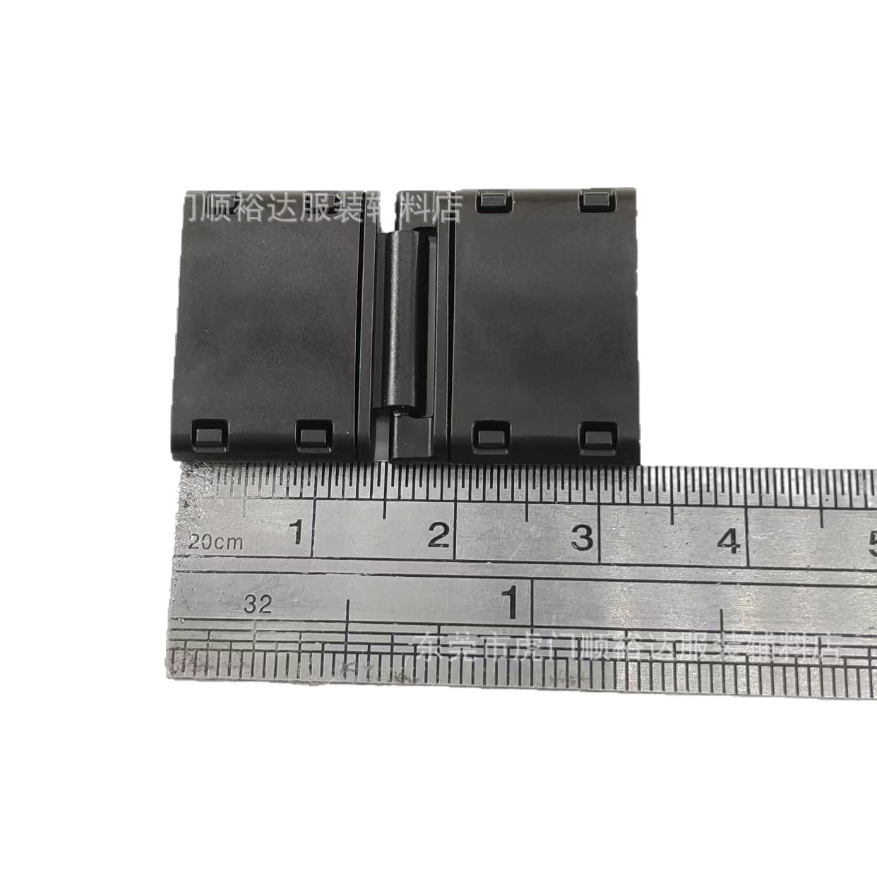 Hand-assembled webbing plastic safety buckle, 360-degree rotatable, smooth surface without burrs, easy to release