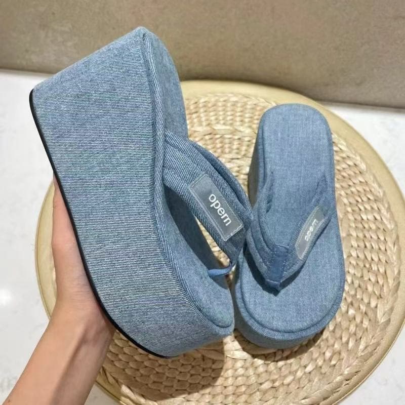 Niche best-selling platform flip-flops in denim, blue-black, and sky-high wedge heels.