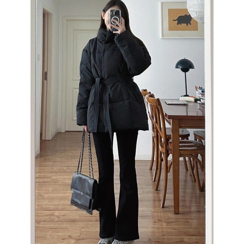 Waist-Cinching Short down Jacket for Women, 2025 Winter New Thickened White Duck Down, Petite Slimming, Designer Style Coat