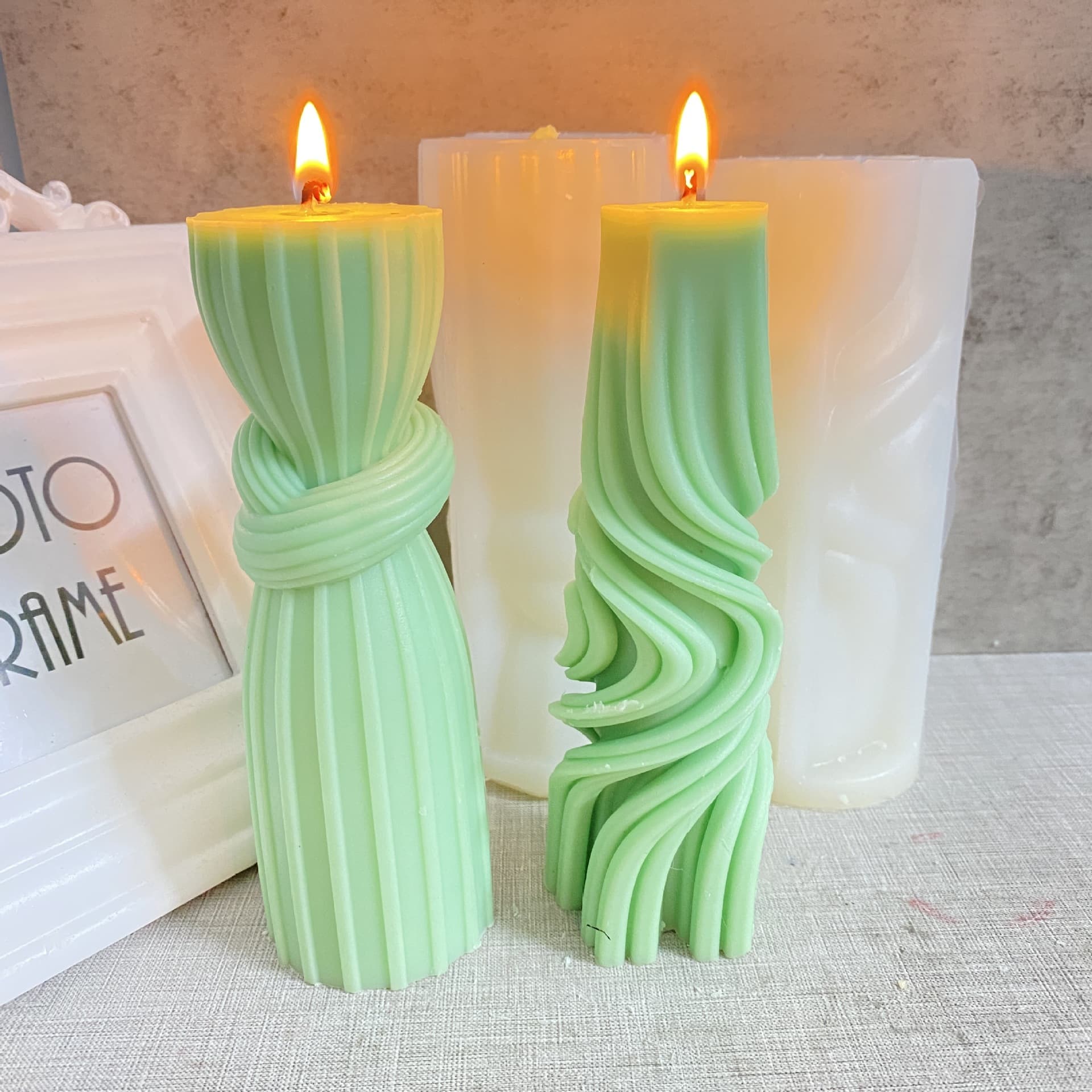 Cross-border 3D Wave Knot Candle Mold DIY Knot Scented Candle Epoxy Resin Desktop Decoration Silicone Mold