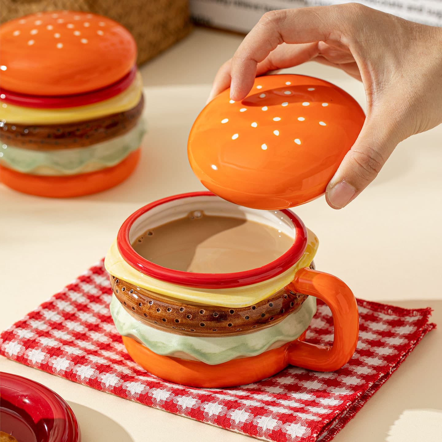 Creative Hamburger-Shaped Ceramic Mug with Lid, Cute Cartoon Water Cup, Milk Cup, Household Breakfast Cup, High Aesthetic Value