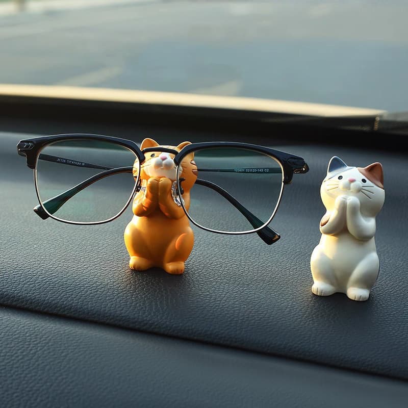 Japanese-style creative cat-shaped glasses holder, pen holder, eyeglass frame, stationery, office supplies, couple gifts, desktop decorations.