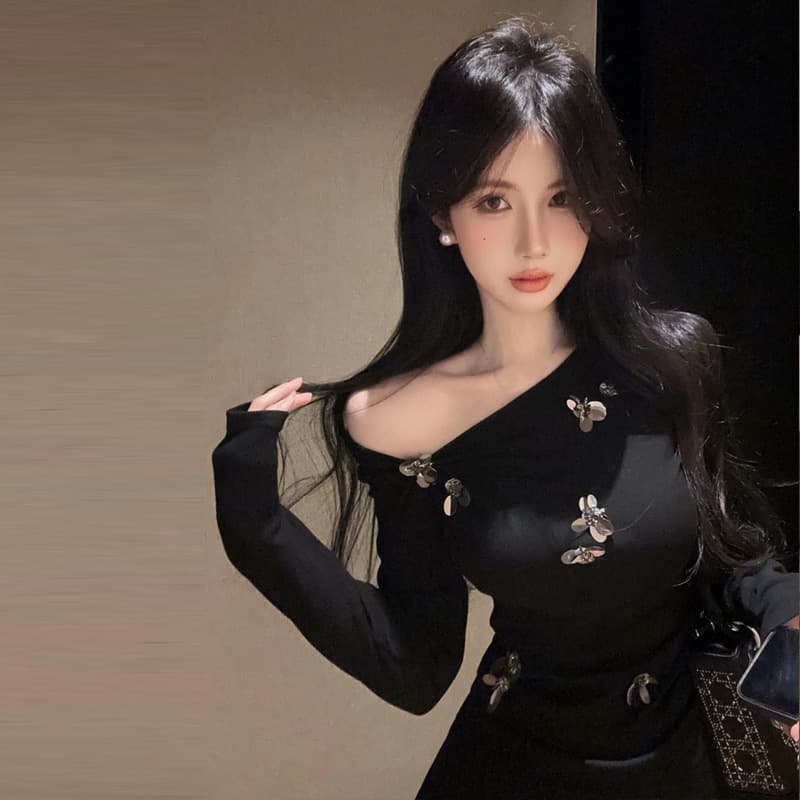 18Yx1359 European and American 2026 Cross-Border Foreign Trade Pure Desire Spicy Girl Off-Shoulder Heavy Sequin Floral Slim-Fit Long-Sleeve Top