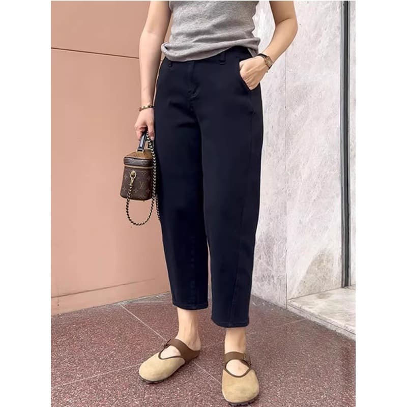 Plus Size Women's Harem Jeans, Super Soft, Spring New Arrival, Pear-Shaped Fit, Loose Stretch, Off-White Dad Pants