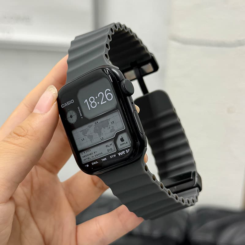 Suitable for Iwatch10 Watch Strap S9 Apple S8 Watch S7 Marine Silicone Applewatch9 Metal Magnetic Suction
