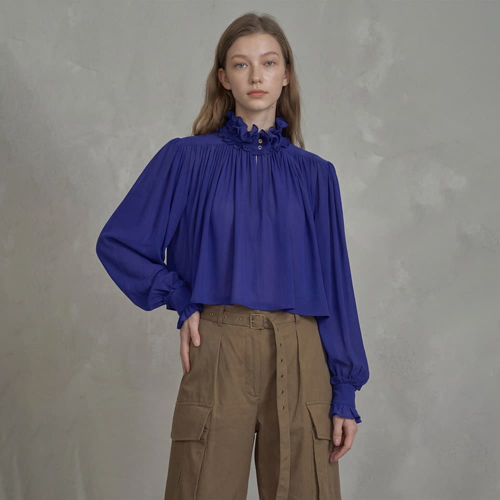 2026 Early Autumn New Niche Blue Ruffled Stand Collar Puff Sleeve Shirt Loose Versatile Short Top for Women