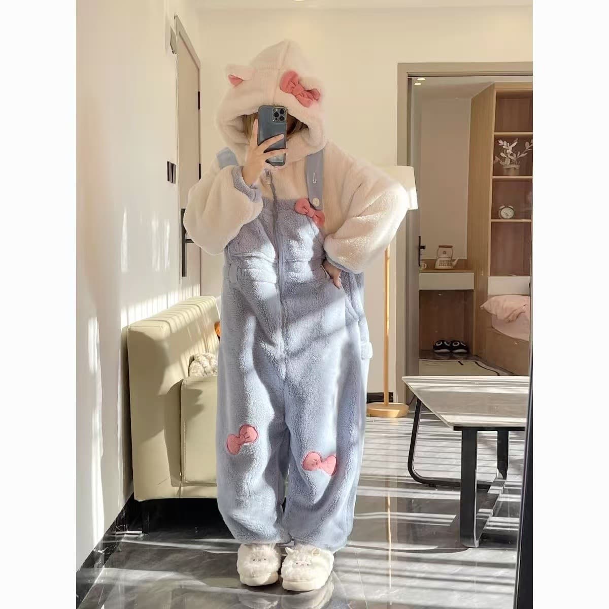 Cartoon Coral Fleece Onesie Pajamas for Women Winter 2025 New Thick Onesie Homewear Wear-Out