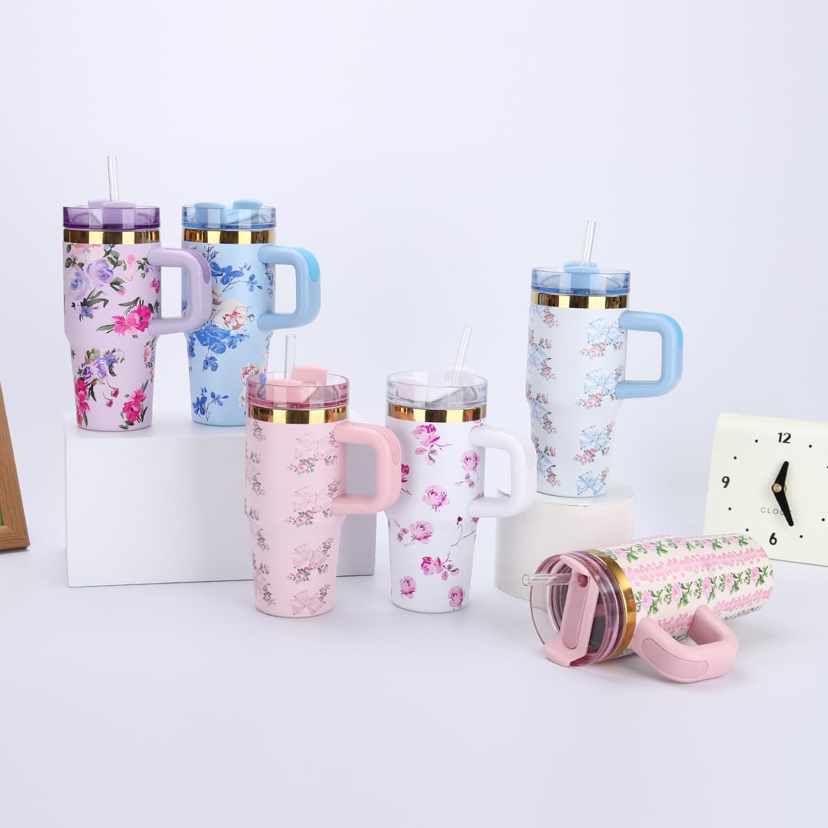 Amazon New 14oz Handle Car Cup 3D Ion-Plated Gold Rim Floral Pattern Straw Water Cup Car Insulated Mug