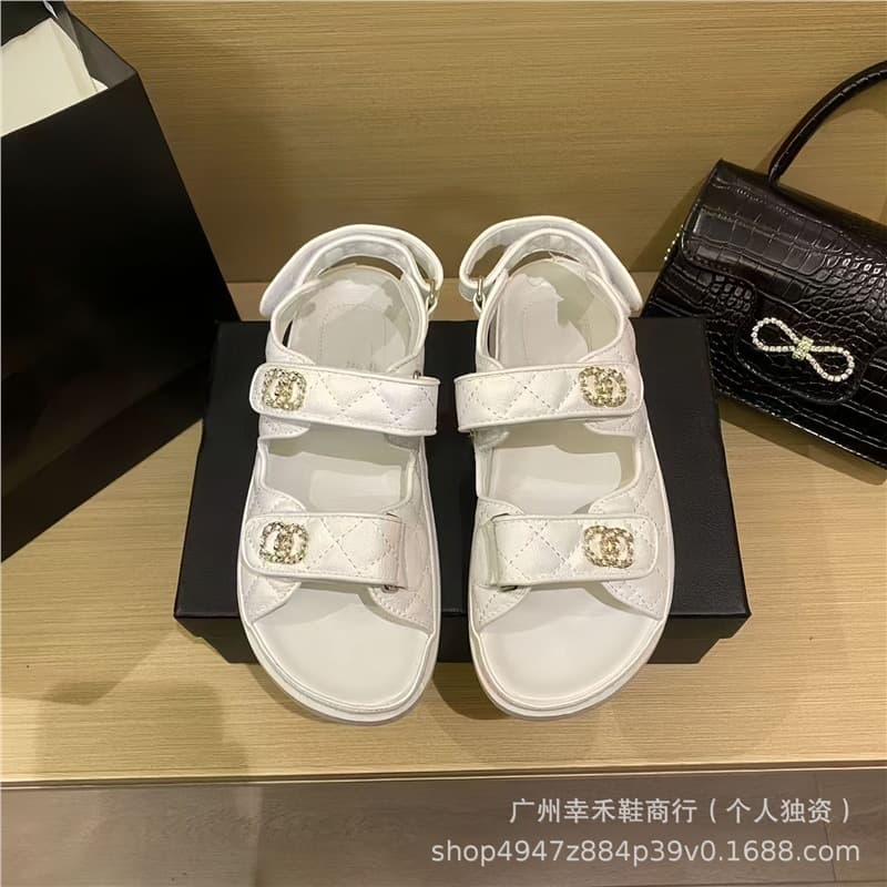 High-quality Velcro-strap Chanel-style sporty sandals, women's flat quilted casual beach shoes, men's new 2025 style.