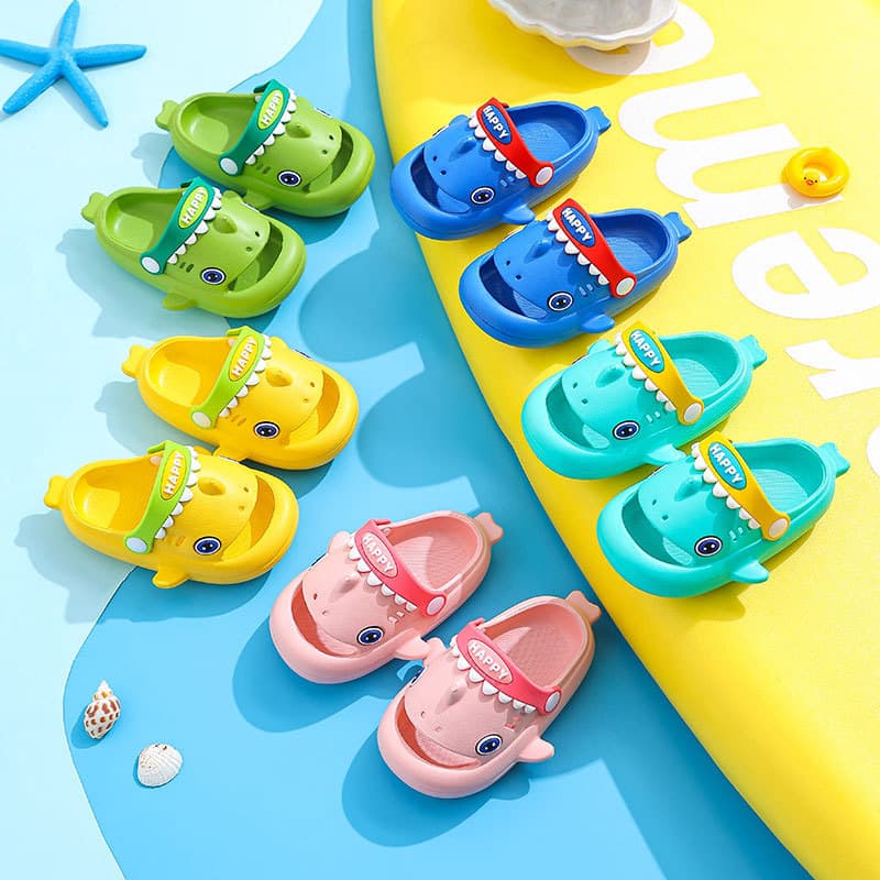 Shark EVA Toe-Cover Clog Slippers for Girls Summer Cushioned Cartoon Indoor Non-Slip Home Slippers for Boys