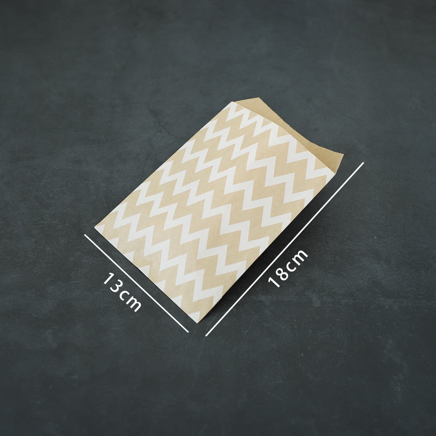 Oil-proof paper bags for baking, toast, donuts, sandwiches, bread, cakes, bagels, burgers, and other takeout food-grade packaging.