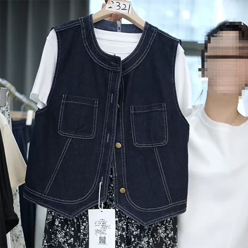 Dark blue denim vest jacket for women, new summer 2026 style, sleeveless vest top, trendy women's style.