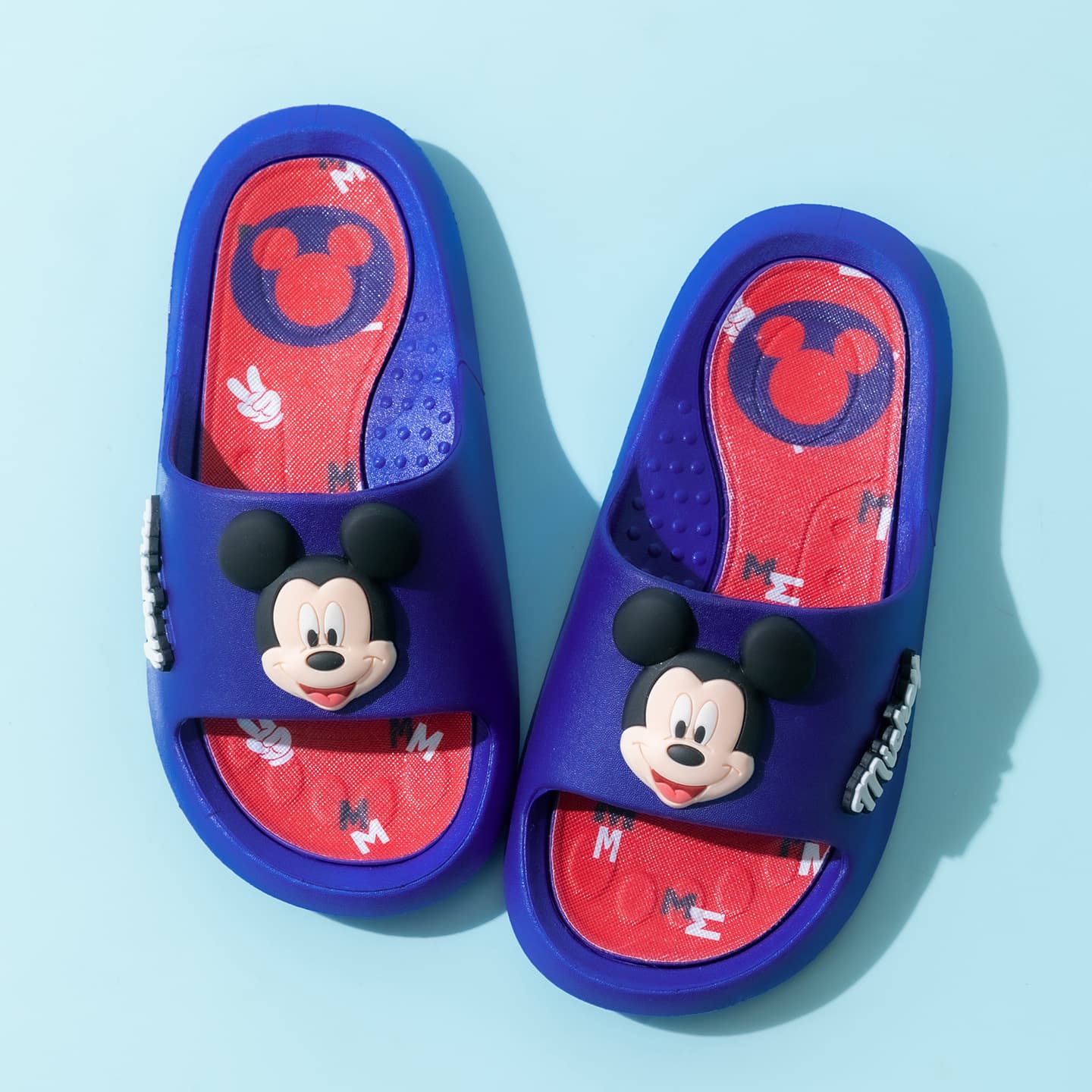 Cartoon Kids Slippers Summer Indoor Home Strawberry Bear Flip Flops for Older Children, Anti-Slip Bathroom Sandals for Toddlers