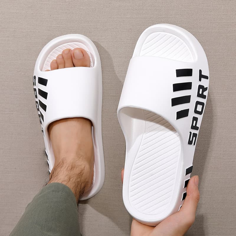 New Slide Sandals Anti-Slip One-Piece Molded EVA Thick Sole Non-Slip Slippers Unisex Home and Outdoor Wear Wholesale