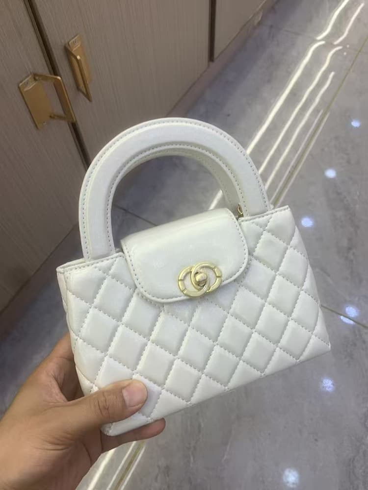 2026 New High-End Versatile Light Luxury Quilted Chain Women's Bag, Trendy Shoulder Crossbody Handbag for Women This Year