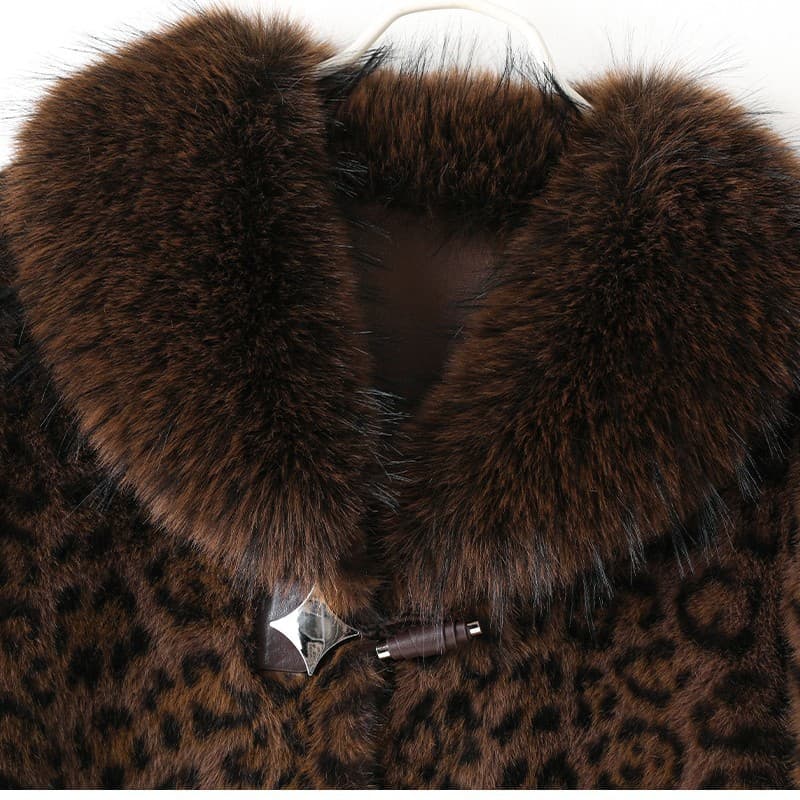 2025 New Winter Fur Fox Collar Leopard Print Environmentally Friendly Fur One-Piece Fashionable Mid-Length Outwear