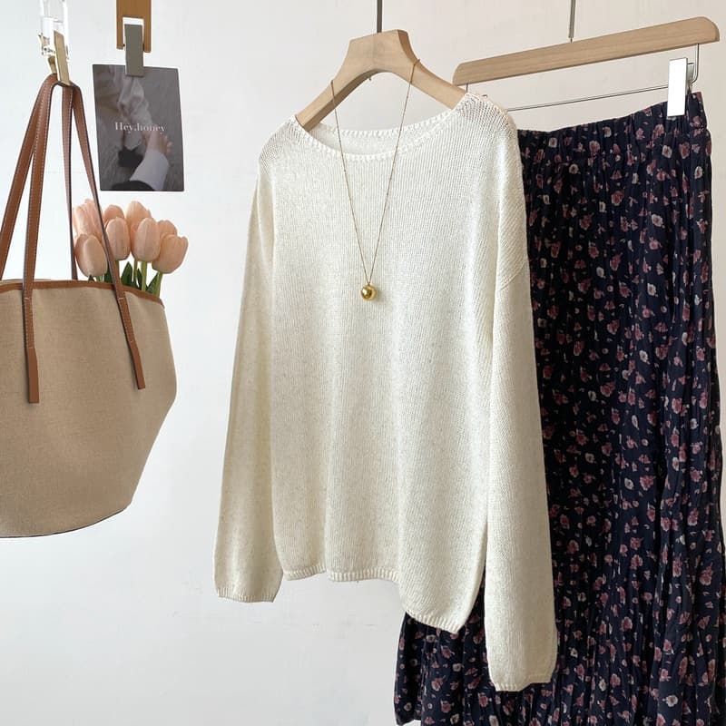 2026 Spring/Summer New Arrival Ink Elegant Colored Dot Washi Yarn Seamless Boat Neck Rolled Hem Long Sleeve Knit Top Women V6303