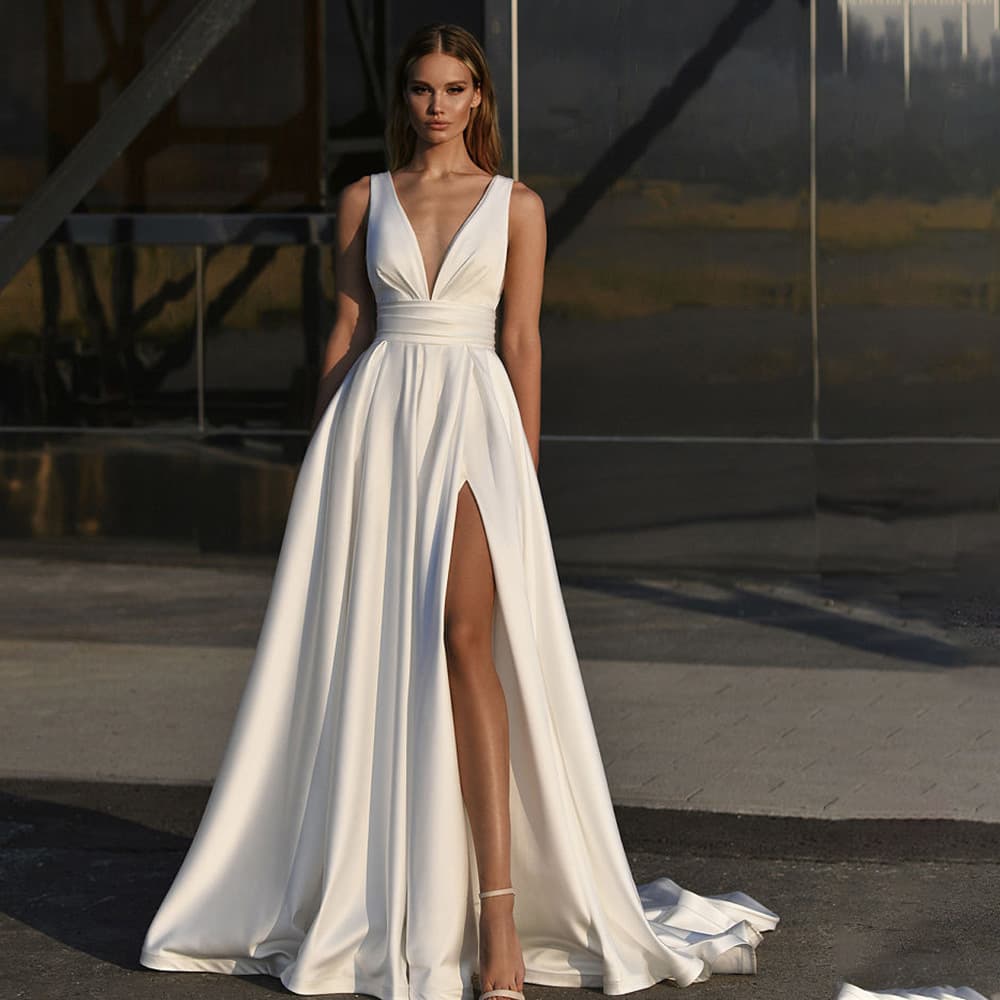 Formal Evening Dress 2026 Summer New Sexy Slimming Sleeveless Light Wedding Gown