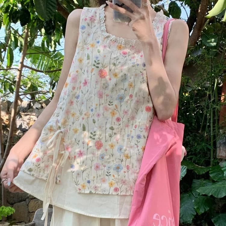 Tea Break French Fresh Embroidered Lace Sleeveless Vest for Women Summer New Beach Vacation Floral Collar Top