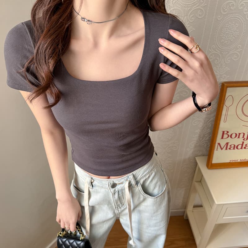 Strictly Selected White Square Neck Basic Short Sleeve T-Shirt for Women Summer Fitted Crop Top Sexy High-End Style