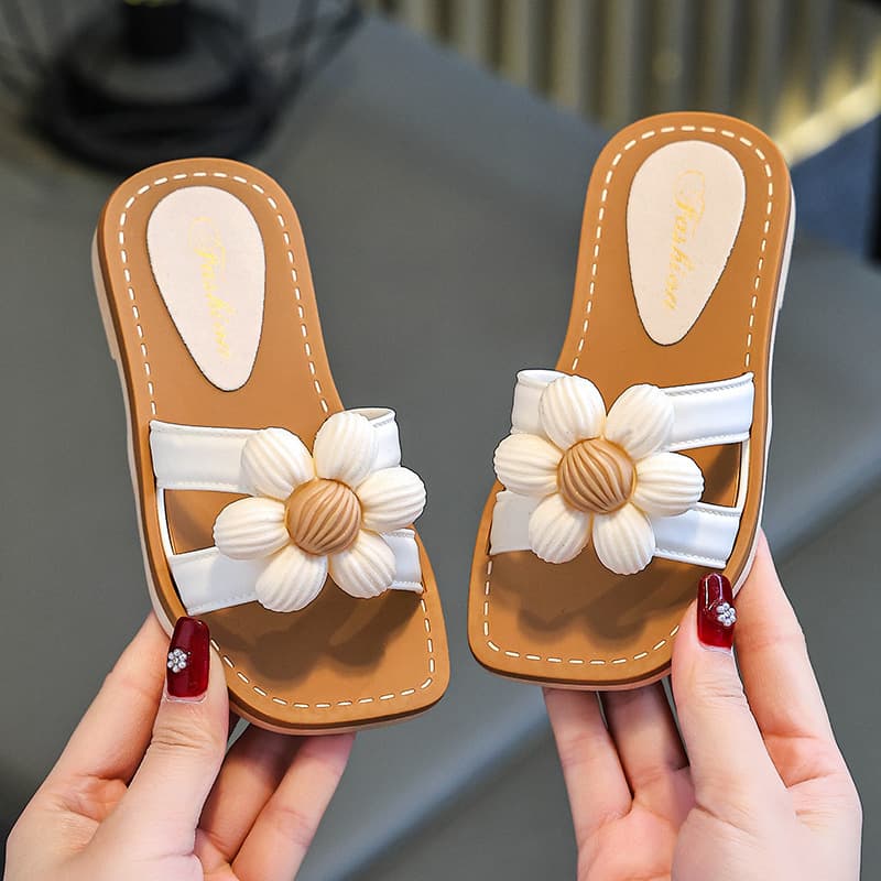 Children's slippers, new summer style, simple princess shoes for toddlers and toddlers, indoor and outdoor baby girl sandals.