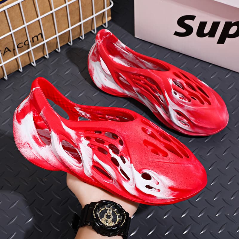 2026 Summer Cross-Border New Camo Crocs Men's Ins Trendy Couple Outdoor Roman Sandals Beach Shoes