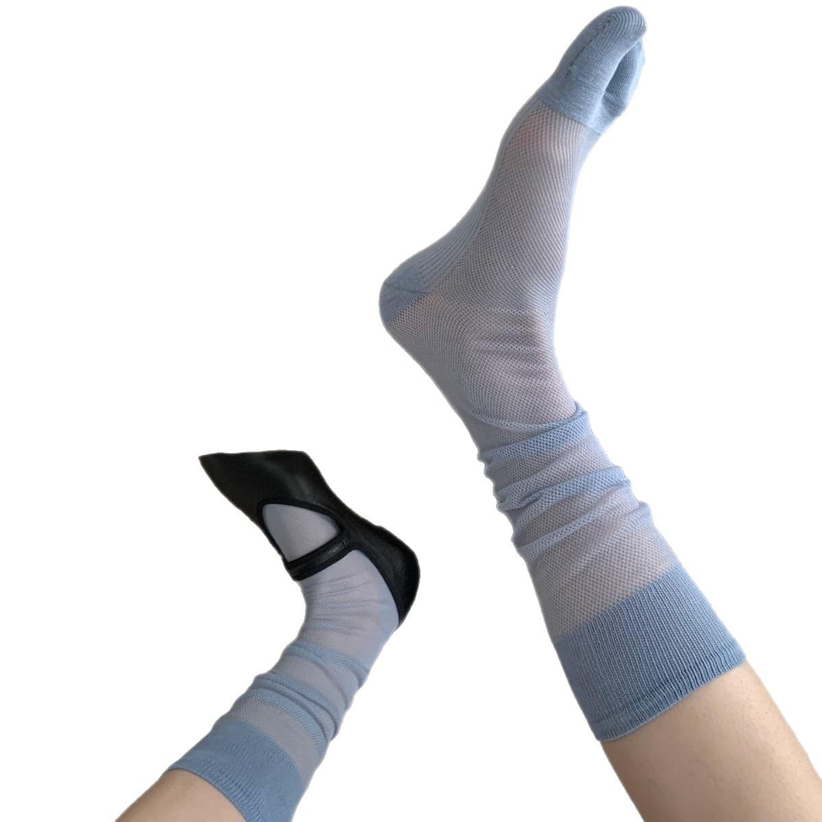 Mesh, sweat-wicking, breathable, seamless split-toe calf socks, new spring/summer style, perfect for pairing with leather shoes, retro, comfortable, versatile, and stylish.