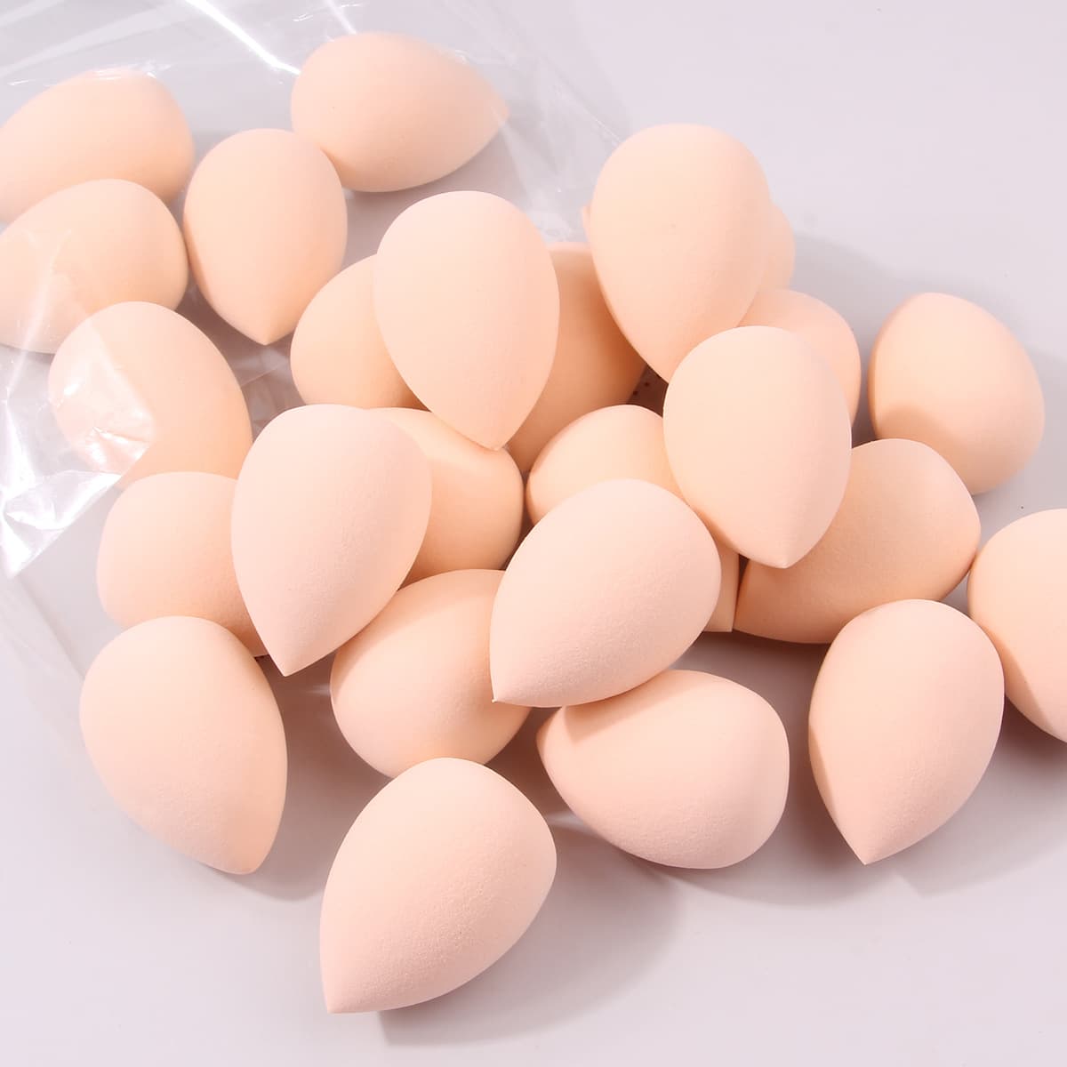 Dry and wet dual-use sponge beauty makeup egg air cushion powder puff giant soft no powder makeup gourd water droplets oblique cut multi-color mixed