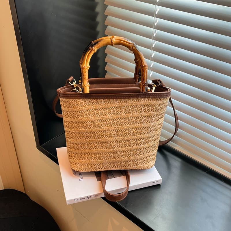 Fashionable Textured Small Bag for Women, Beach Style 2026 New Niche Crossbody Bag, Woven Women's Handbag, Straw Bucket Bag