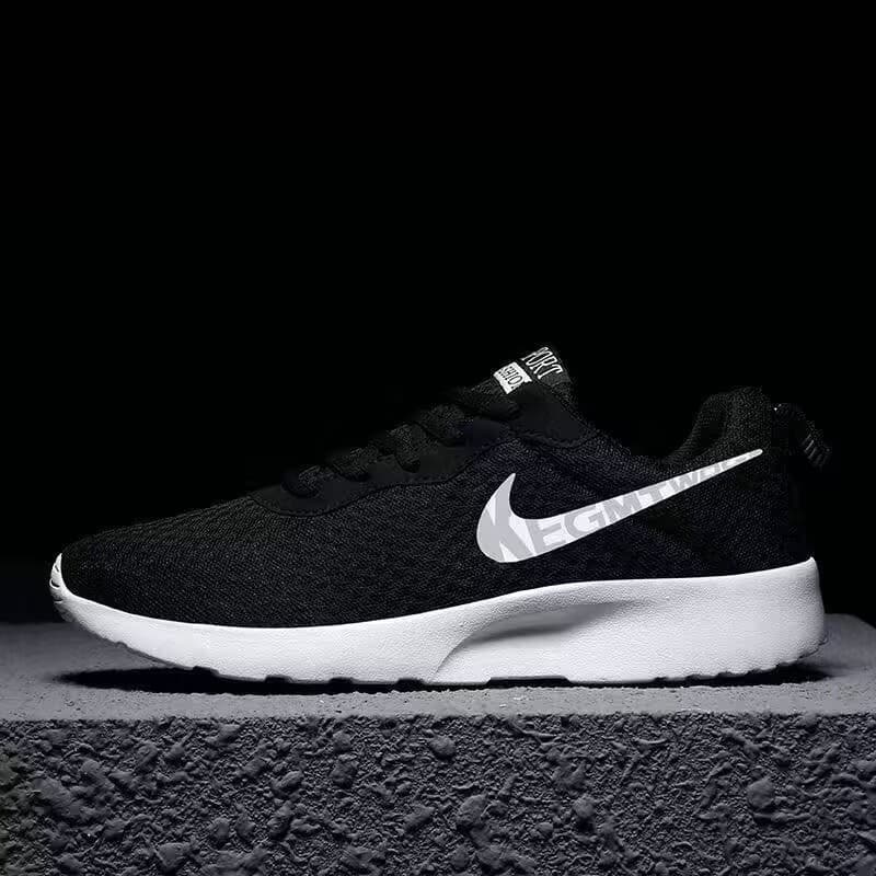 Ultralight men's mesh athletic shoes, plus size 45, non-slip canvas shoes, odor-resistant and breathable men's running shoes