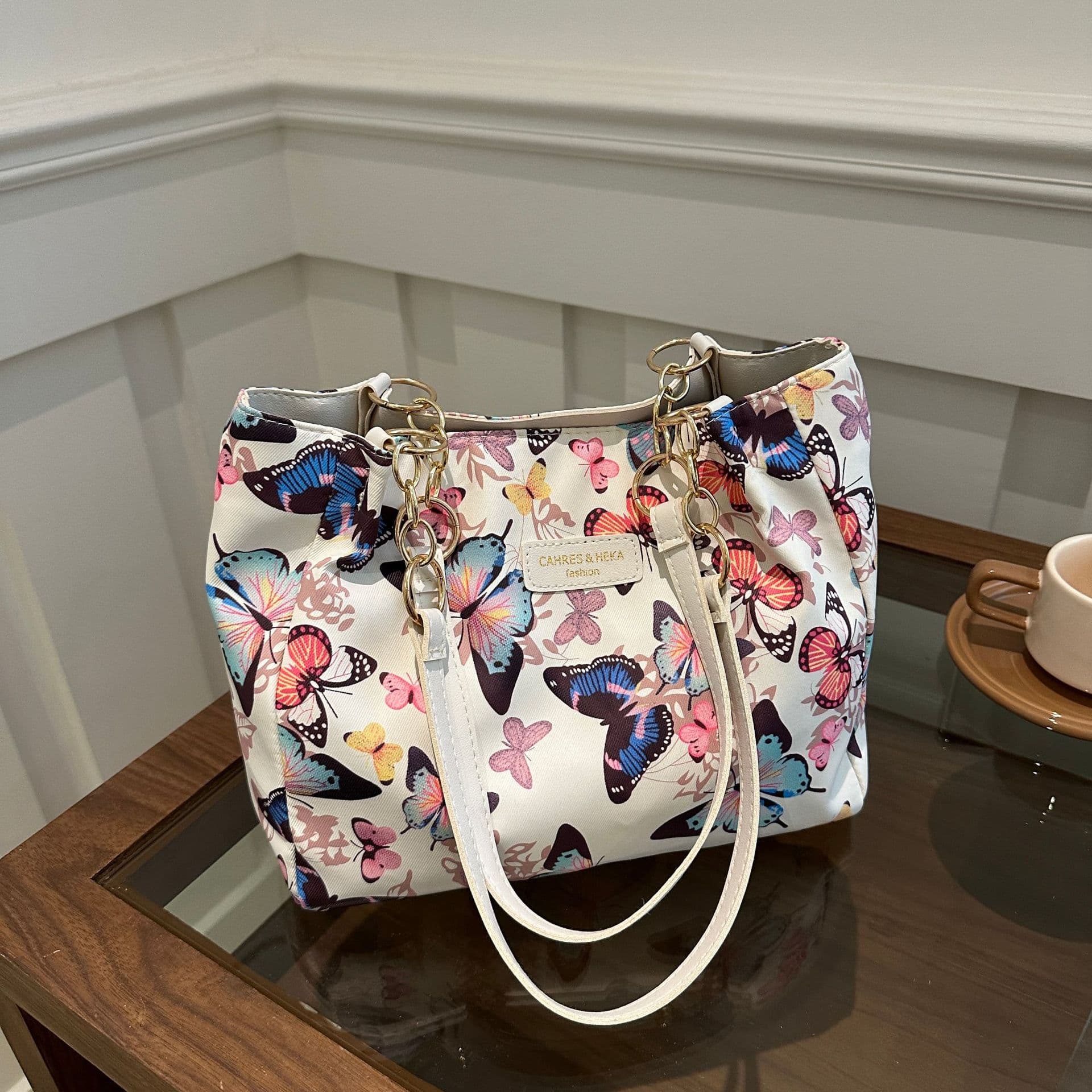 2024 New Cute Butterfly Girl Casual Large Capacity Simple Commuter Fashion Crossbody Bag Stylish Shoulder Tote Bag