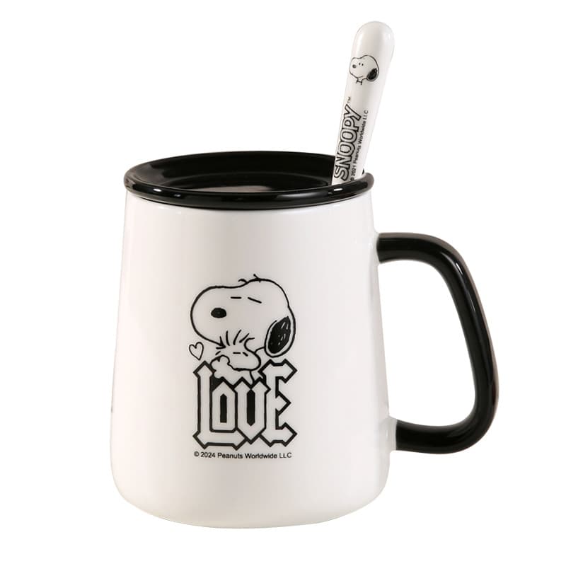 Snoopy Mug with Lid and Spoon, Cute Cartoon Ceramic Cup, White Porcelain High-Value Water Cup, Couple Office Wholesale